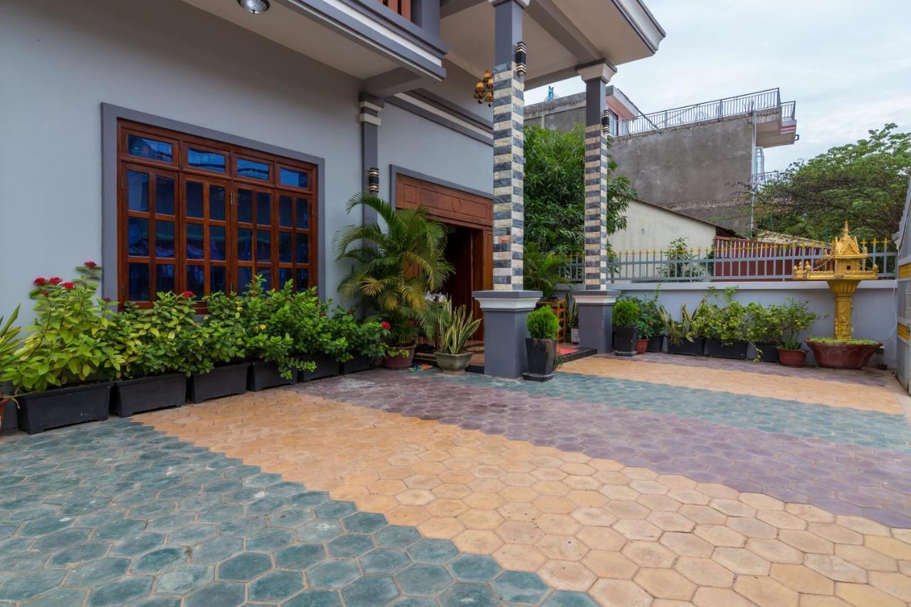 Aniza Angkor Villa 시엠리아프 외부 사진